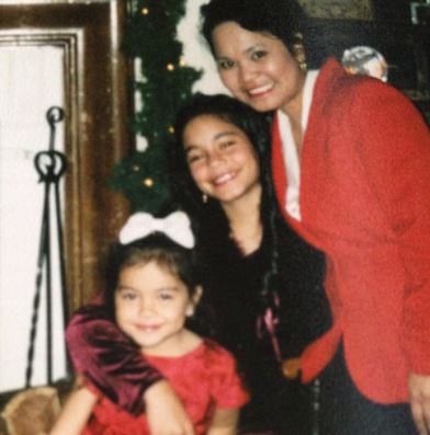 Gina Guangco with her two daughters Vanessa Hudgens and Stella Hudgens
